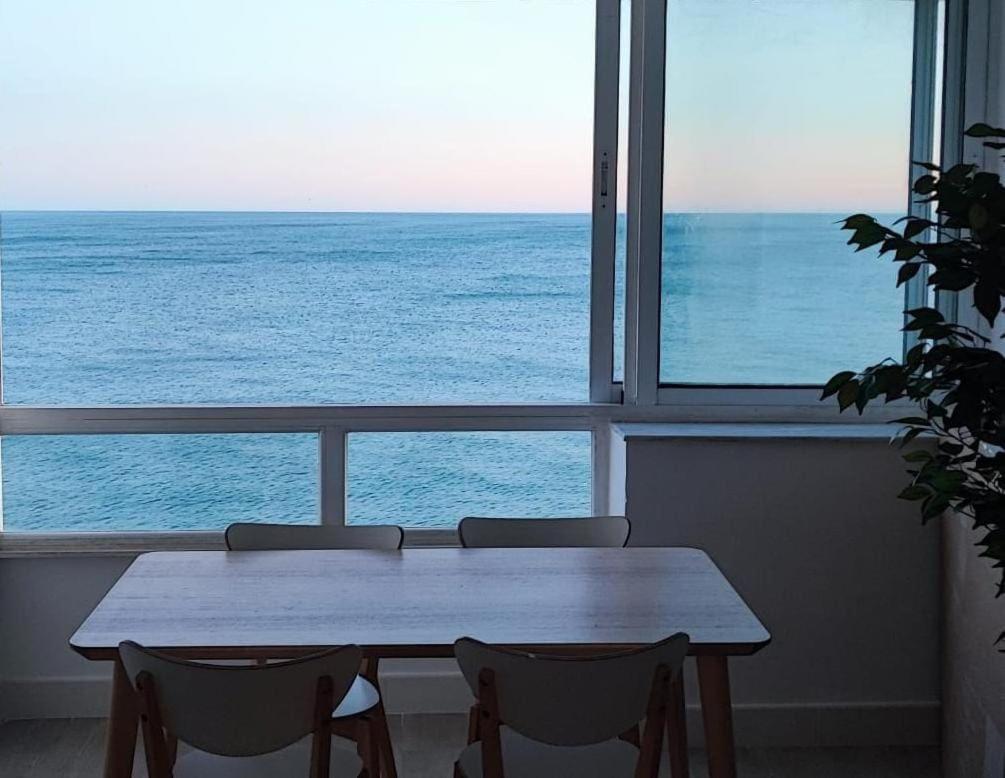 Primera Linea De Playa Benalmadena La Perla Playa Paraiso Екстериор снимка